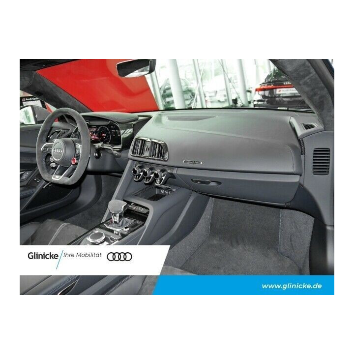 Audi R8 V10 performance